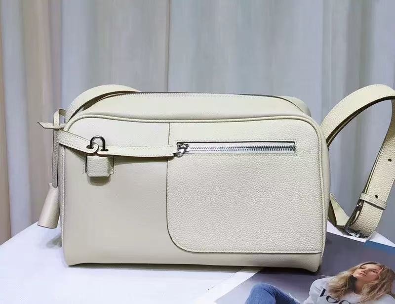 Élise Leather Shoulder Bag