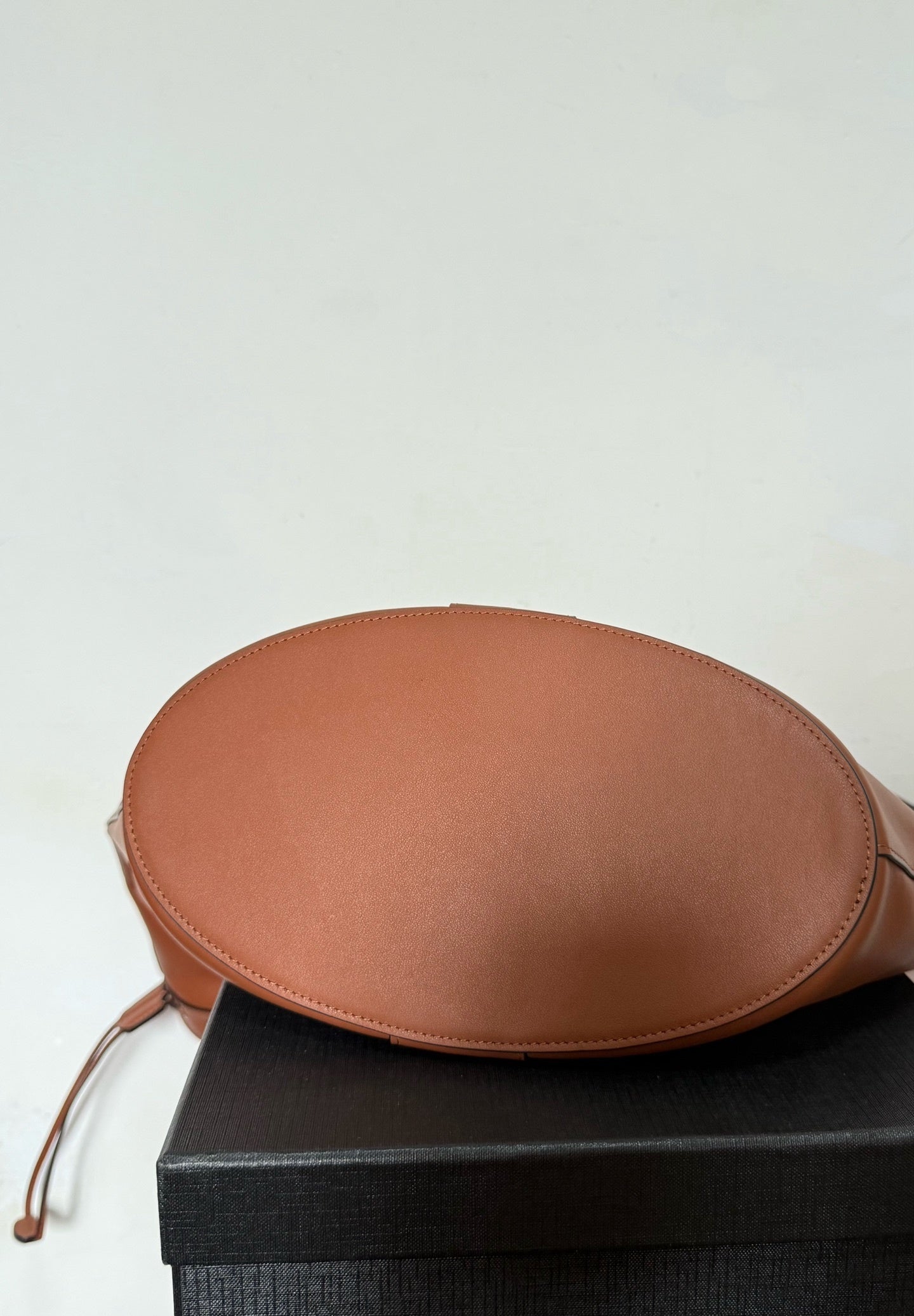 Soft Curve Cowhide Leather Hobo Bag