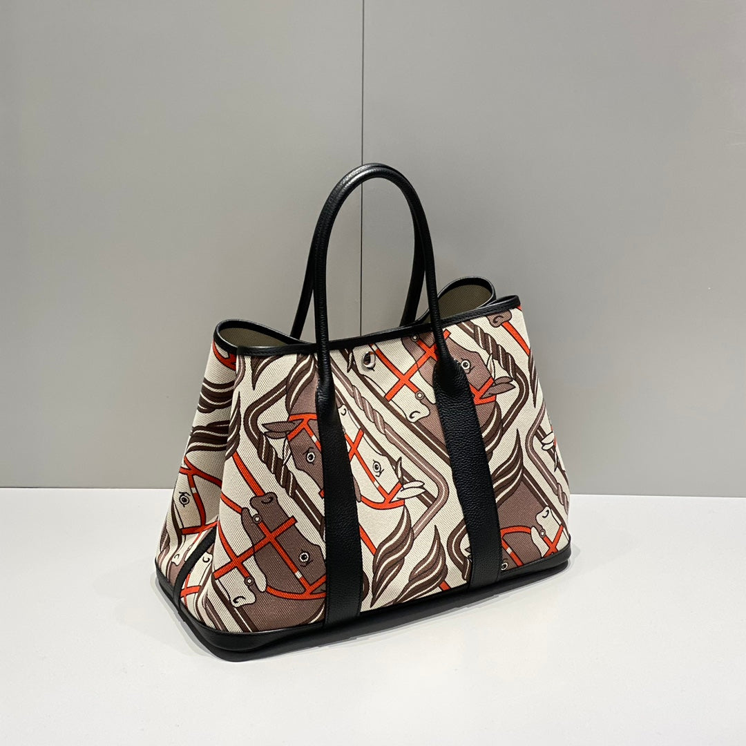 The Canvas Collection
