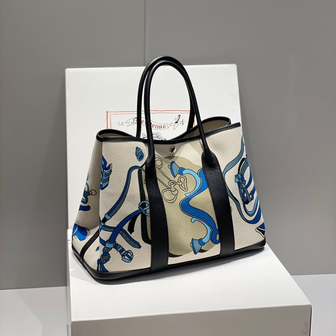 The Canvas Collection
