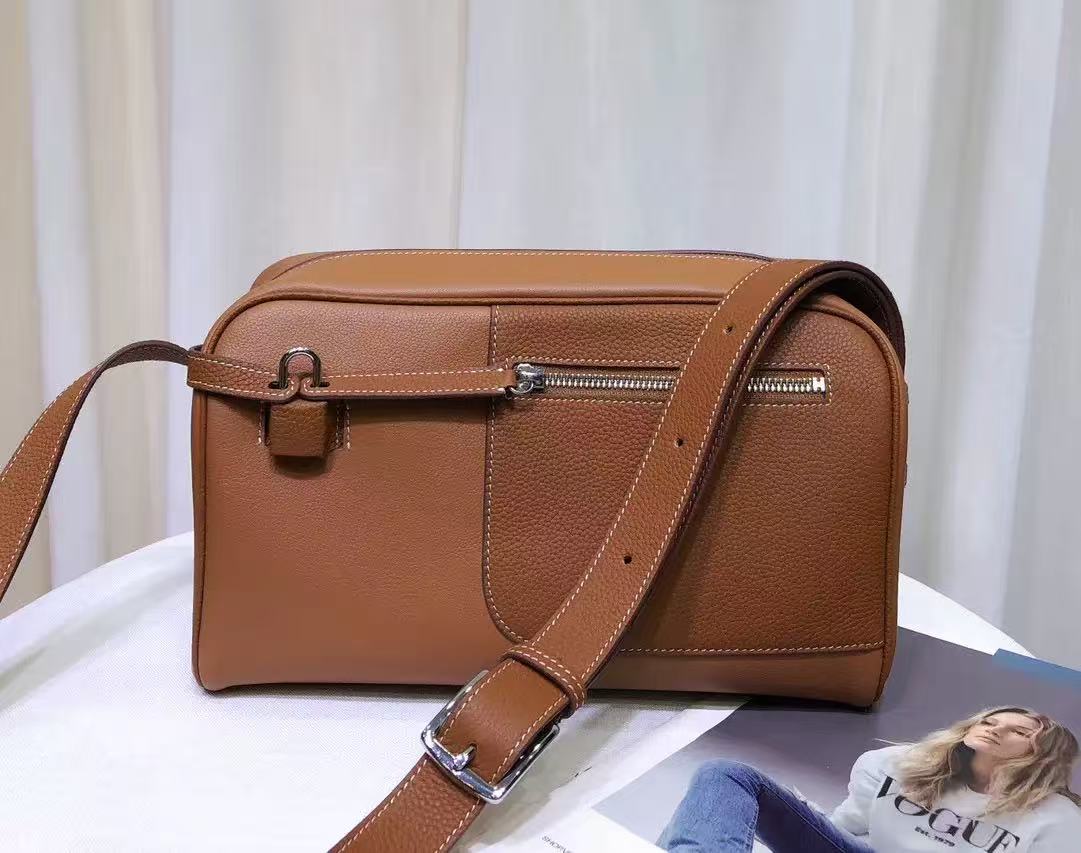 Élise Leather Shoulder Bag