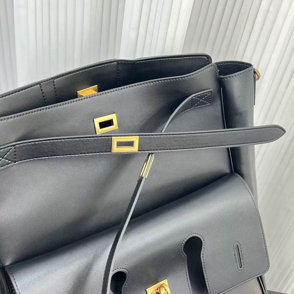 Urban Luxe Cowhide Bucket Tote