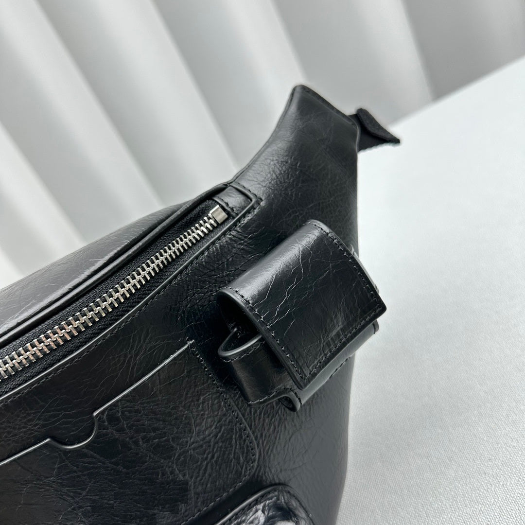 Full Grain Leather Unisex Crossbody Bag