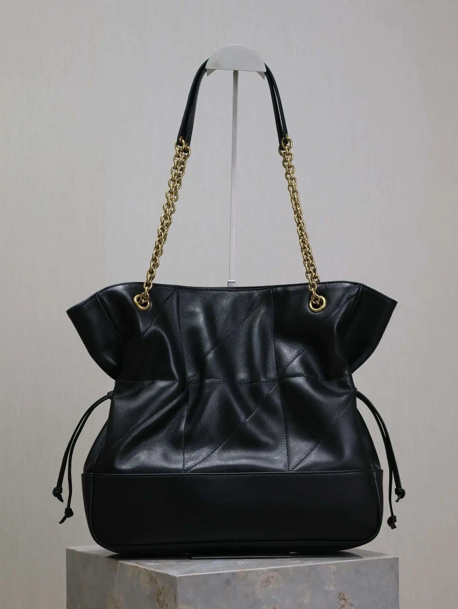 Chain Link Quilted Tote Bag