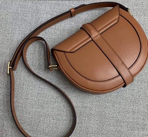 Clafskin leather shoulder bag