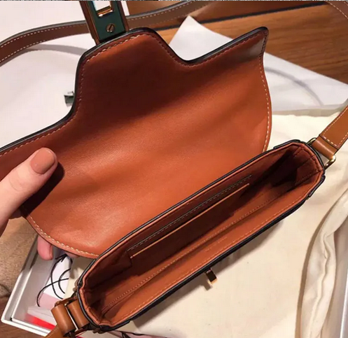 Clafskin leather shoulder bag