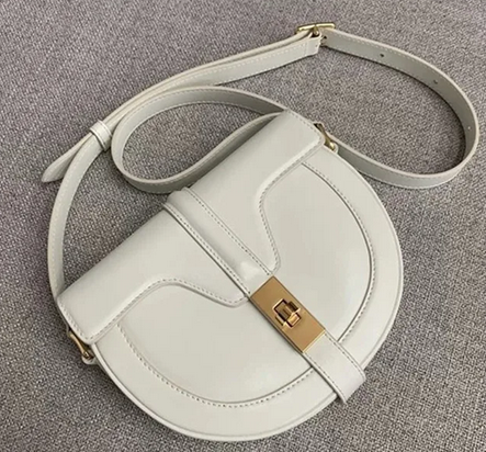 Clafskin leather shoulder bag