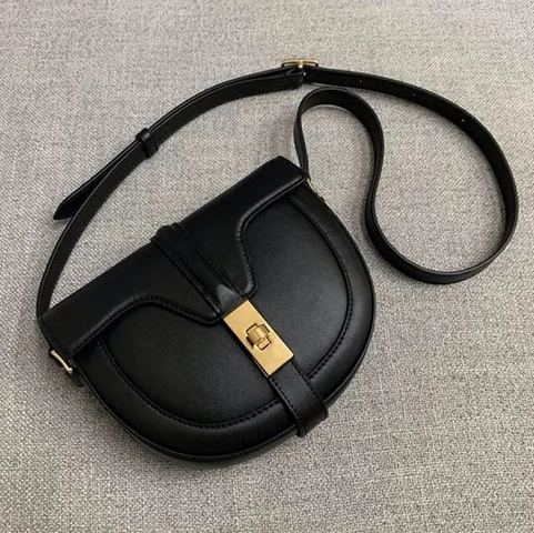 Clafskin leather shoulder bag