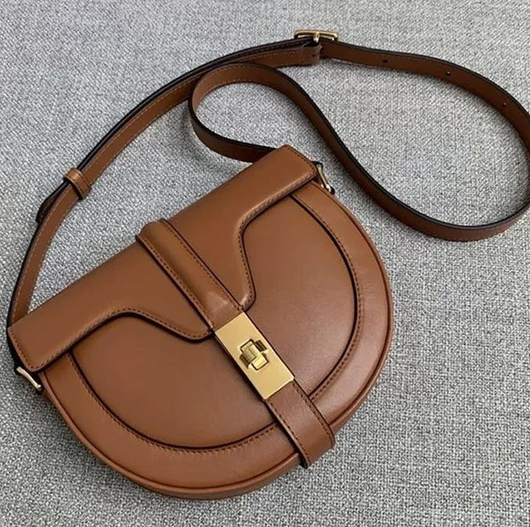 Clafskin leather shoulder bag